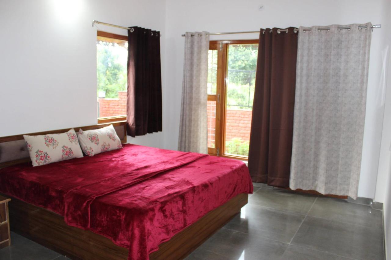 Winter Woods Cottages - 3-Bedroom Homestay Shitlakhet المظهر الخارجي الصورة