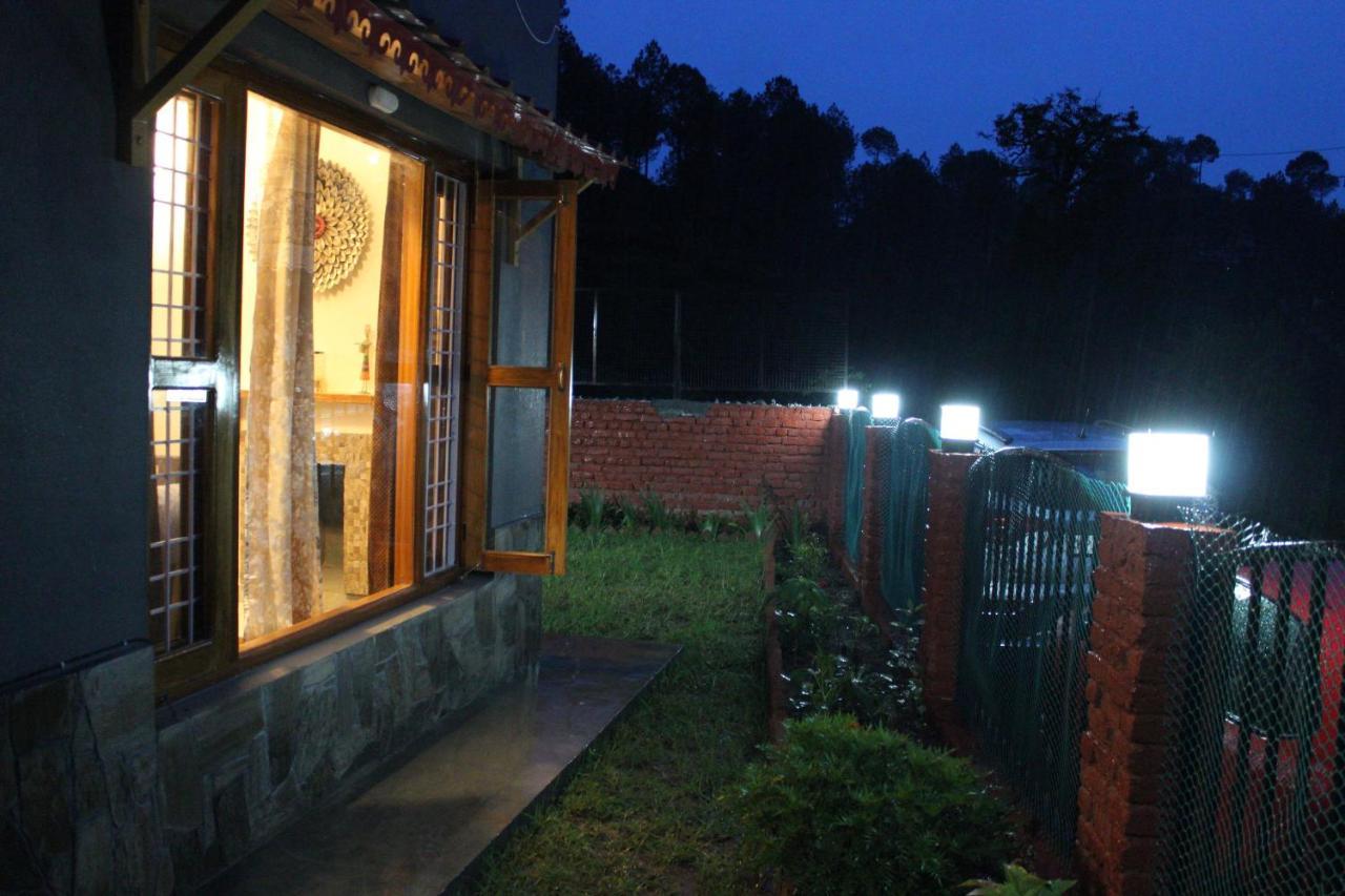 Winter Woods Cottages - 3-Bedroom Homestay Shitlakhet المظهر الخارجي الصورة